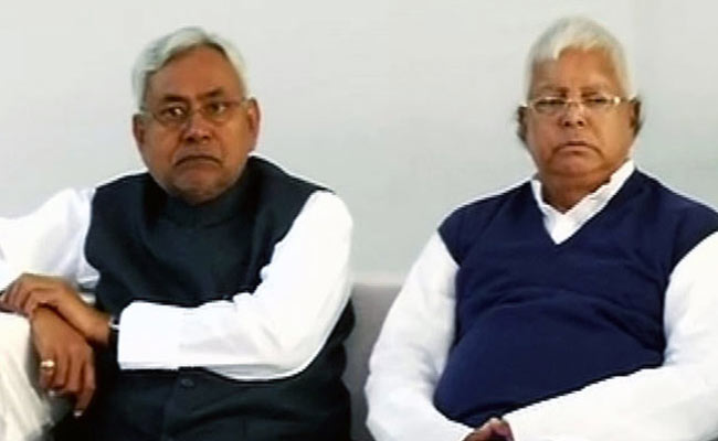 nitish-kumar-lalu-yadav_650x400_41498111942